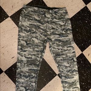 Lightly worn women’s RBX leggings.